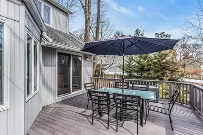 69 Bogart Avenue, Port Washington, NY 11050 - Photo 28