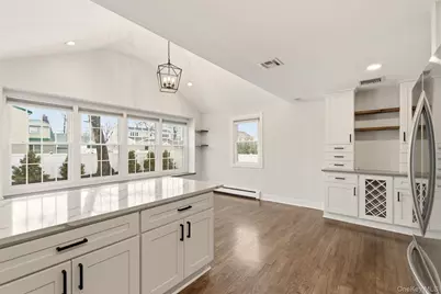 9 Hinton Avenue, Babylon, NY 11702 - Photo 10