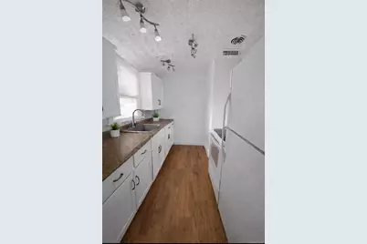 [Address not provided], Lindenhurst, NY 11757 - Photo 6