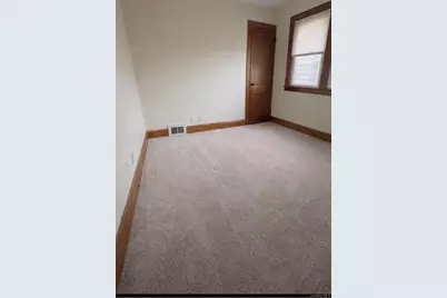 [Address not provided], Lindenhurst, NY 11757 - Photo 10