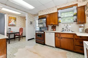 36-17 202nd St, Bayside, NY 11361 - Photo 6