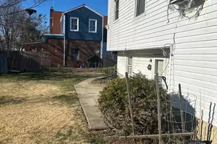 187 Urban Ave, Westbury, NY 11590 - Photo 10