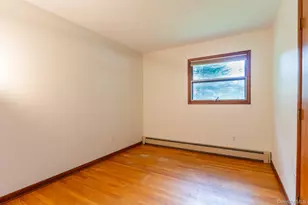 41 Mountain Dr, Pleasant Valley, NY 12569 - Photo 16