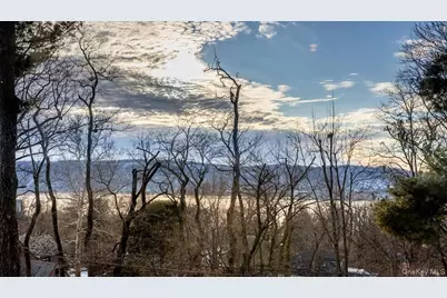 30 Southlawn Avenue, Dobbs Ferry, NY 10522 - Photo 2