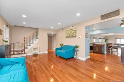 227 Concord Avenue, West Hempstead, NY 11552 - Photo 4