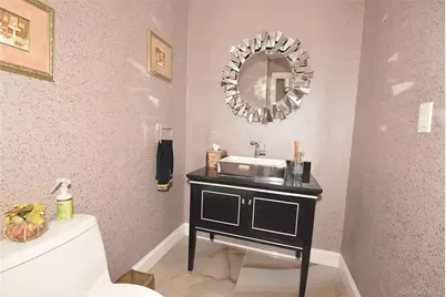 422 Mill River Road, Upper Brookville, NY 11771 - Photo 10