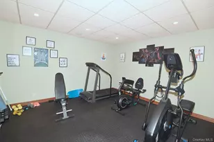 422 Mill River Rd, Upper Brookville, NY 11771 - Photo 32