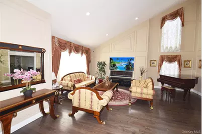 422 Mill River Road, Upper Brookville, NY 11771 - Photo 4