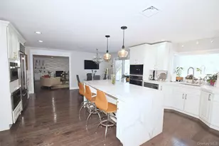 422 Mill River Rd, Upper Brookville, NY 11771 - Photo 12