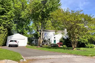 26 Polo Field Ln, Great Neck, NY 11020 - Photo 1