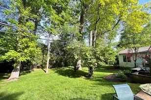 26 Polo Field Ln, Great Neck, NY 11020 - Photo 8