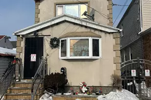 139-11 87th Dr, Jamaica, NY 11435 - Photo 1