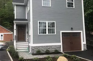 105 Liberty Ave, Port Jefferson, NY 11777 - Photo 4