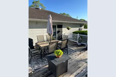 119 Jefferson Street, East Islip, NY 11730 - Photo 18