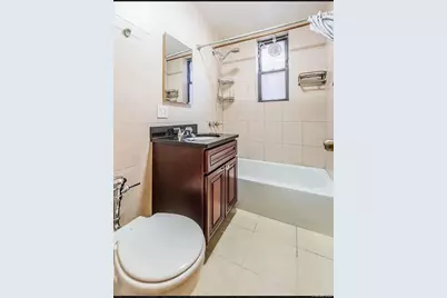 4018 Hampton Street #2D, Elmhurst, NY 11373 - Photo 8