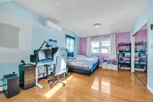 4 Carriage Ln, Levittown, NY 11756 - Photo 12