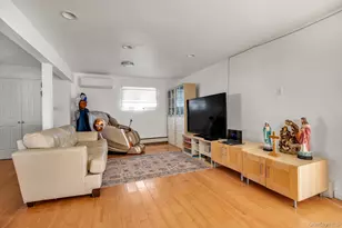 4 Carriage Ln, Levittown, NY 11756 - Photo 2