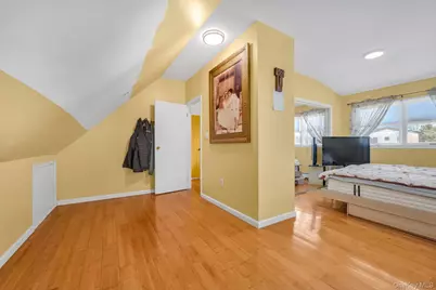 4 Carriage Lane, Levittown, NY 11756 - Photo 14