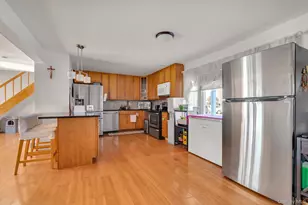 4 Carriage Ln, Levittown, NY 11756 - Photo 6