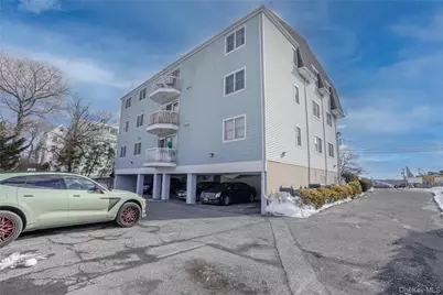 37 Harbor Lane, New Rochelle, NY 10805 - Photo 14