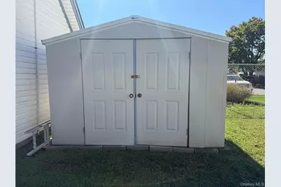 [Address not provided], Sayville, NY 11782 - Photo 14