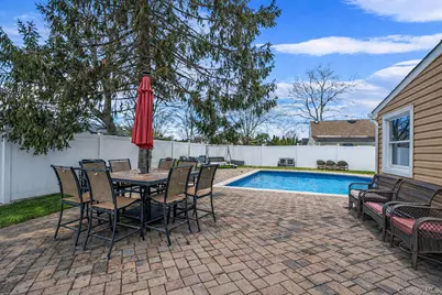 54 Pacific Avenue, Deer Park, NY 11729 - Photo 28