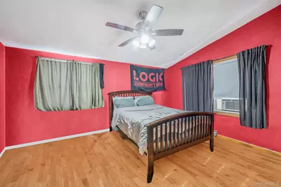 54 Pacific Avenue, Deer Park, NY 11729 - Photo 24