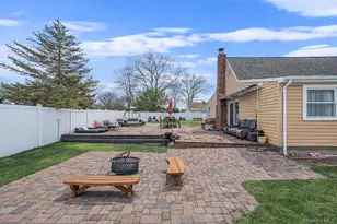 54 Pacific Ave, Deer Park, NY 11729 - Photo 26