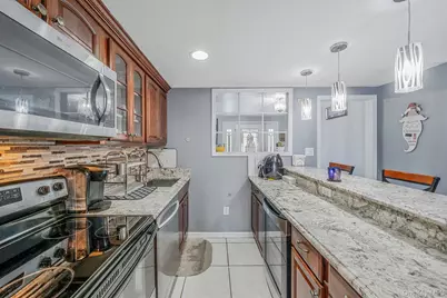 54 Pacific Avenue, Deer Park, NY 11729 - Photo 8