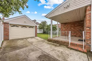 83-43 261st St, Floral Park, NY 11004 - Photo 18