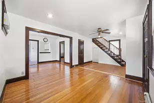 83-43 261st St, Floral Park, NY 11004 - Photo 2