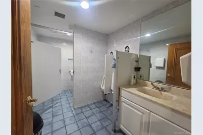 167-17 Northern Boulevard, Flushing, NY 11358 - Photo 14