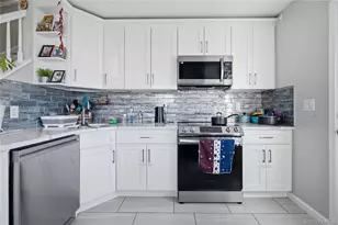 102 Old Farm Rd, Levittown, NY 11756 - Photo 6