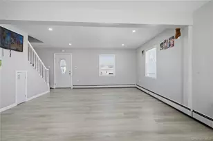 102 Old Farm Rd, Levittown, NY 11756 - Photo 4