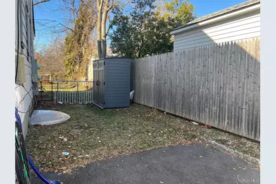 11 Pulaski Place #B, Port Washington, NY 11050 - Photo 12