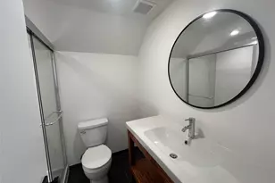 11 Pulaski Pl, Port Washington, NY 11050 - Photo 6