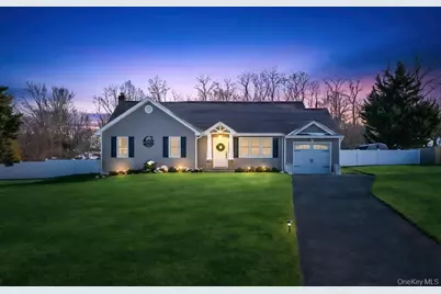 40 Great Rock Drive, Wading River, NY 11792 - Photo 2