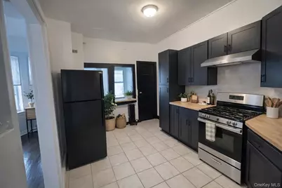 257 S 2nd Avenue, Mount Vernon, NY 10550 - Photo 1