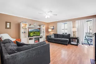 6203 Chelsea Cove N, Hopewell Junction, NY 12533 - Photo 4