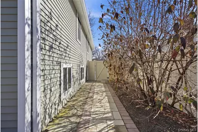 214 Ralph Avenue, Babylon, NY 11702 - Photo 28