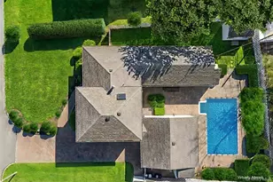 33 Fairlawn Ln, Centereach, NY 11720 - Photo 2