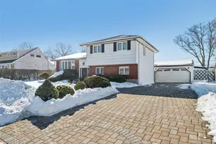 33 Fairlawn Ln, Centereach, NY 11720 - Photo 4