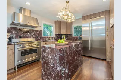 12 Winding Way, Sea Cliff, NY 11579 - Photo 10