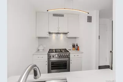 3671 Hudson Manor Terrace #17A, Bronx, NY 10463 - Photo 4