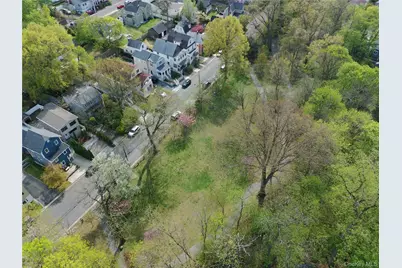 19 Charles Street, Port Washington, NY 11050 - Photo 22