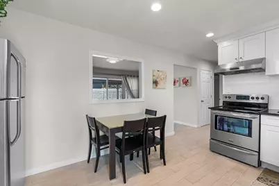 48 Daffodil Lane, Wantagh, NY 11793 - Photo 4