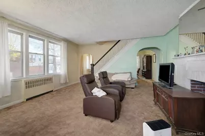 2335 Yates Avenue, Bronx, NY 10469 - Photo 4