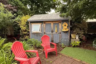 48 Pine St, Hicksville, NY 11801 - Photo 28