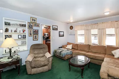 48 Pine Street, Hicksville, NY 11801 - Photo 10