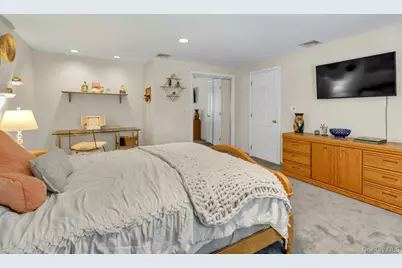 558 Gillette Avenue, Bayport, NY 11705 - Photo 28